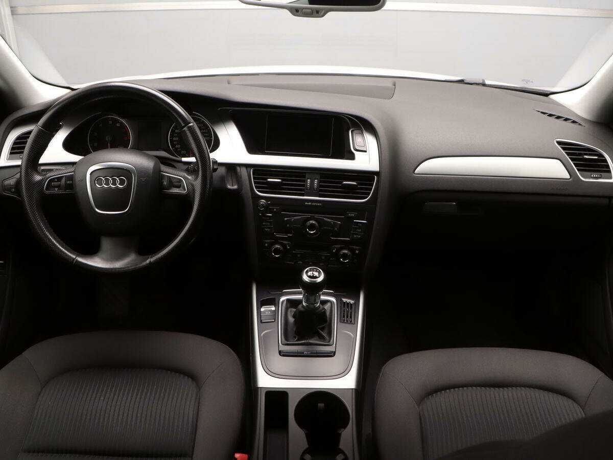 Audi A4, 2010 Фото №9