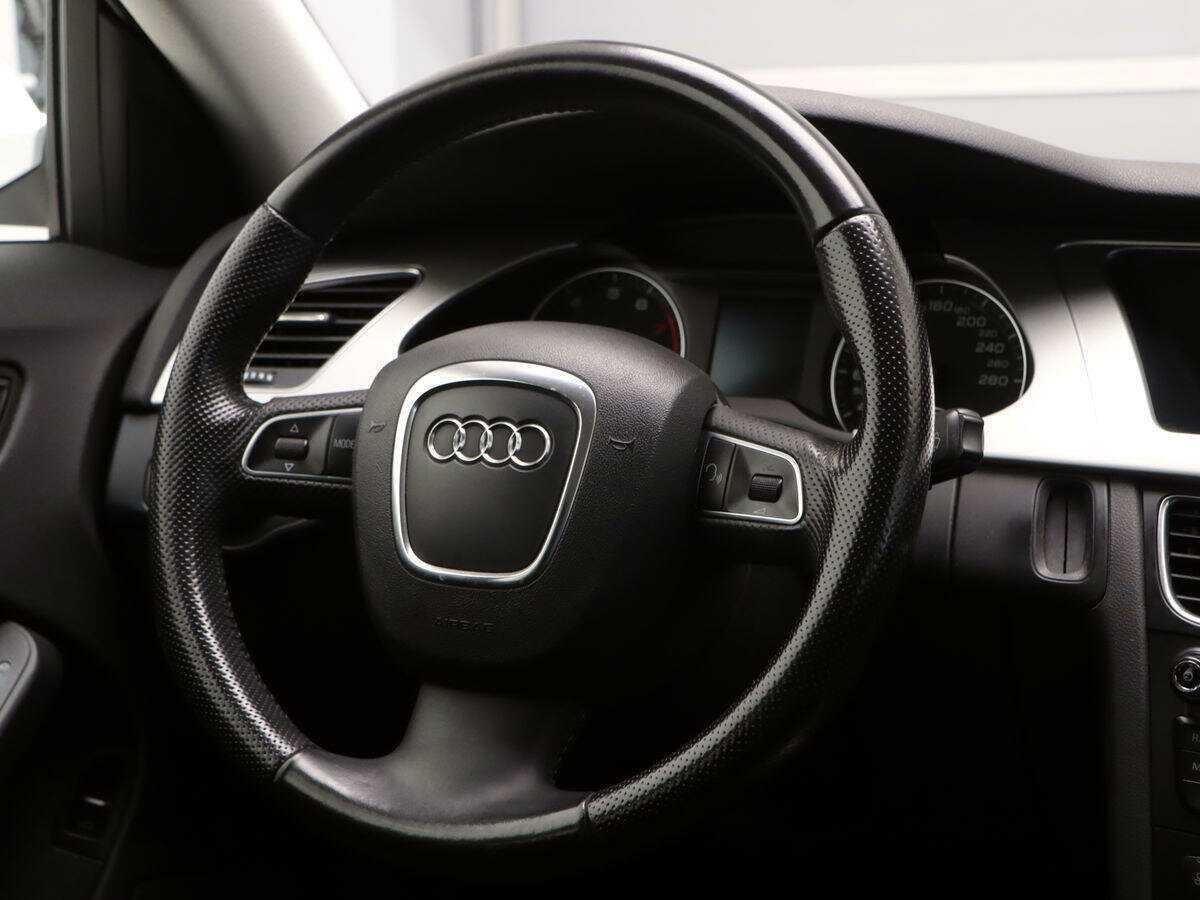 Audi A4, 2010 Фото №10