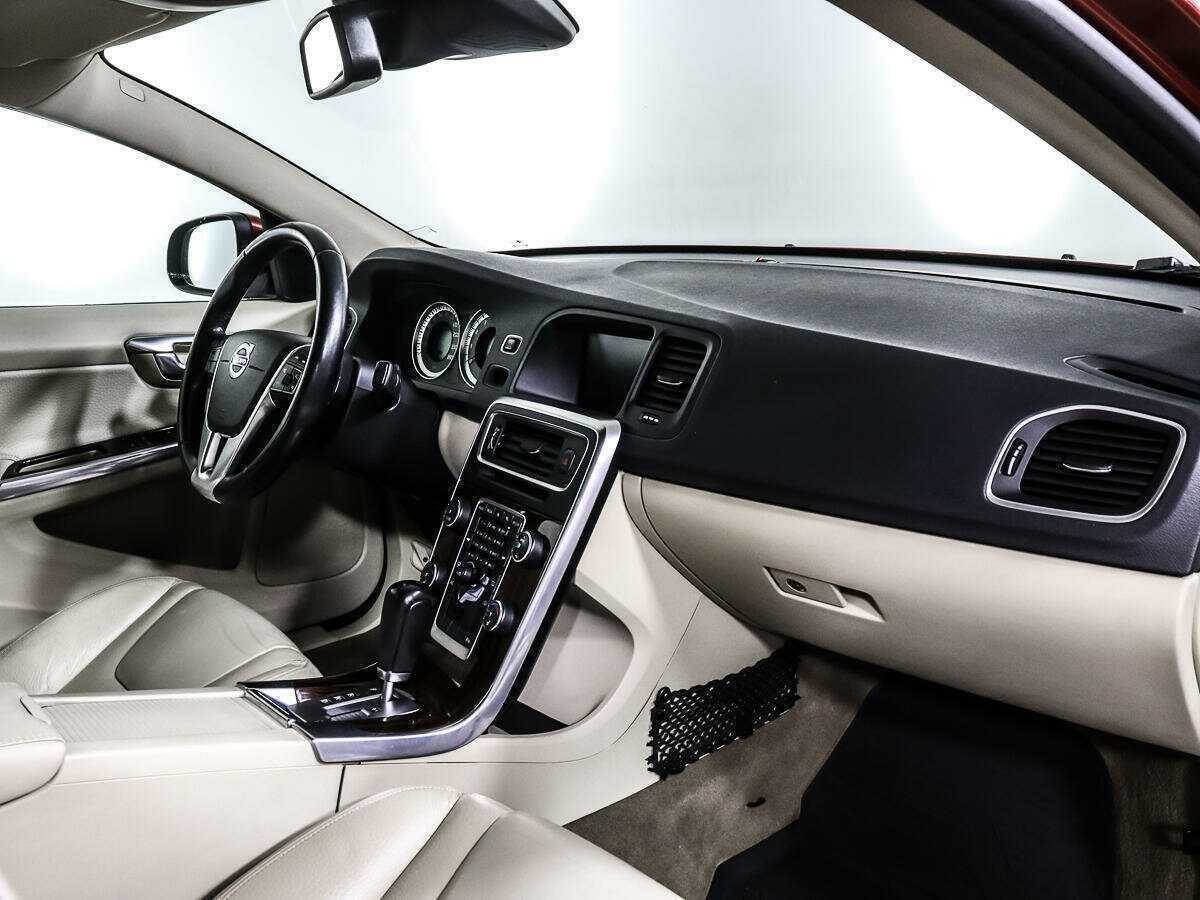 Volvo S60, 2011 Фото №8