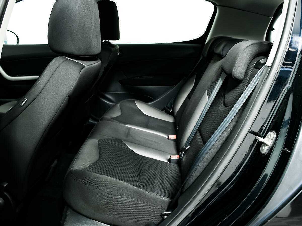 Peugeot 308, 2010 Фото №12