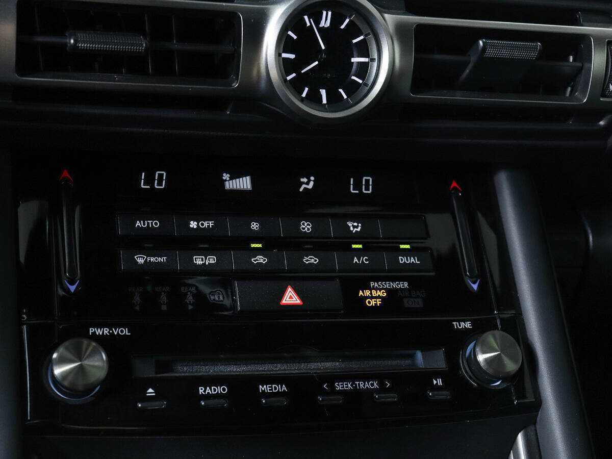 Lexus IS 350, 2021 Фото №21