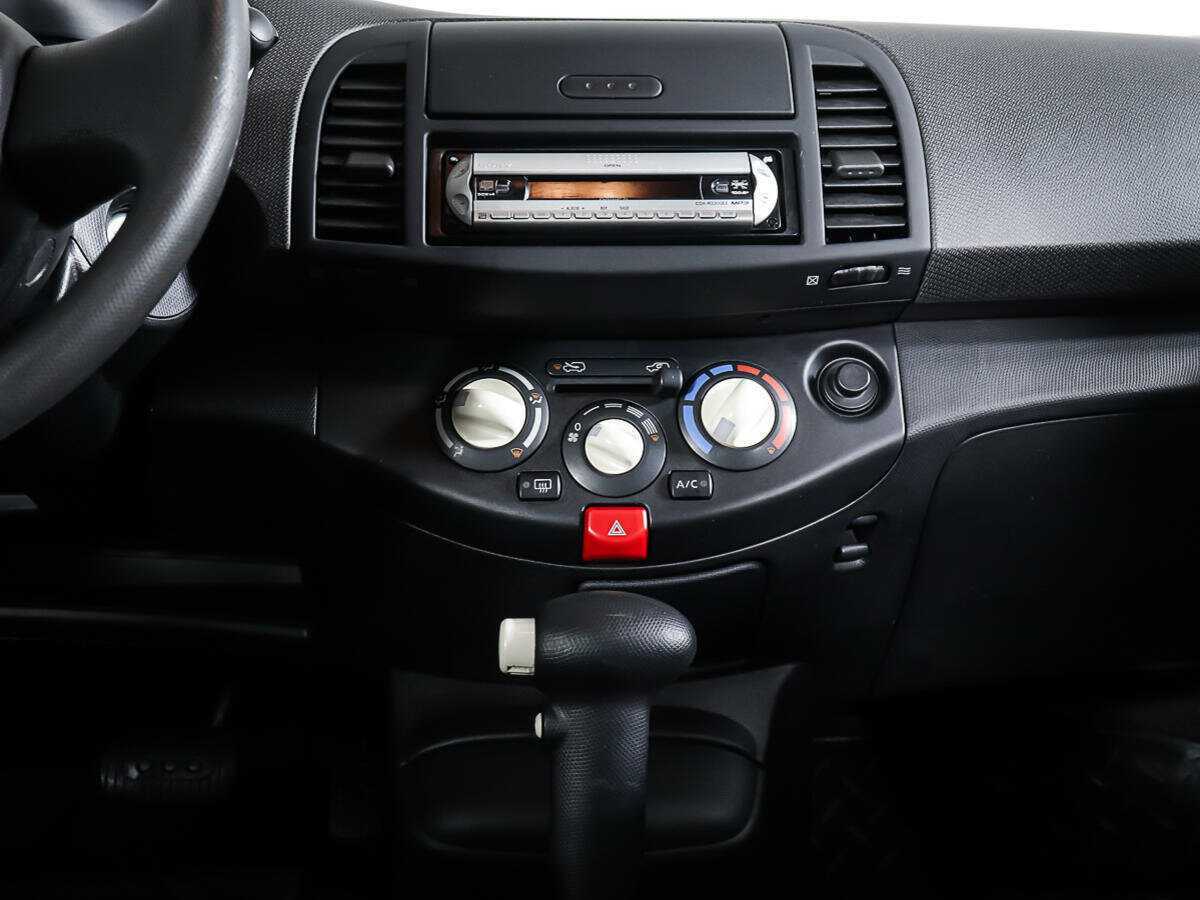 Nissan Micra, 2004 Фото №11