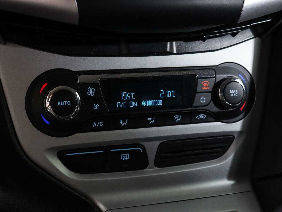 Ford Focus, 2013 Фото №16