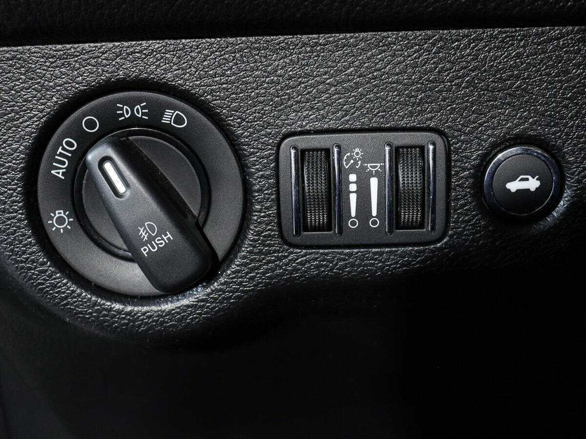 Dodge Challenger R__T, 2019 Фото №19