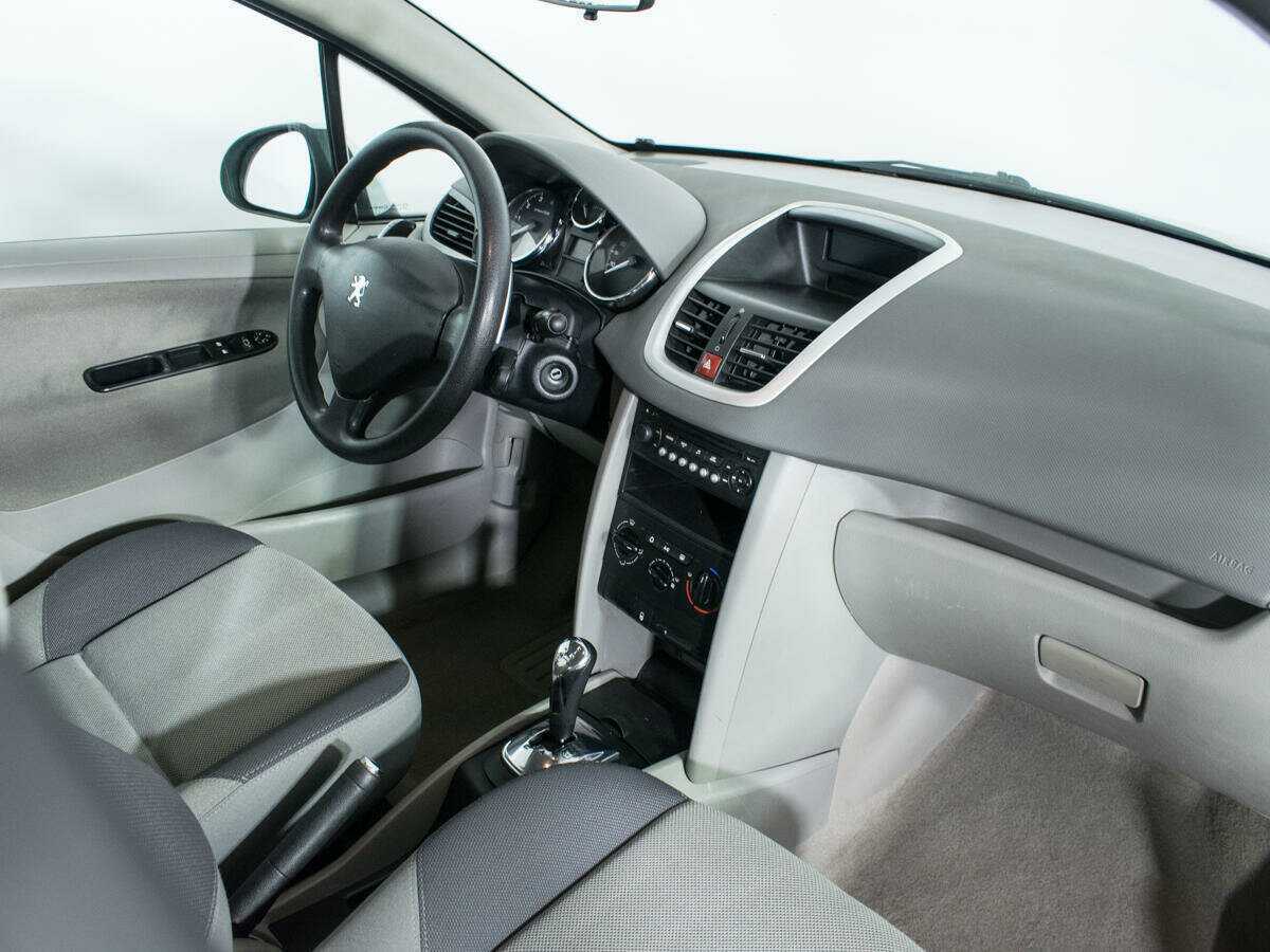 Peugeot 207, 2008 Фото №9