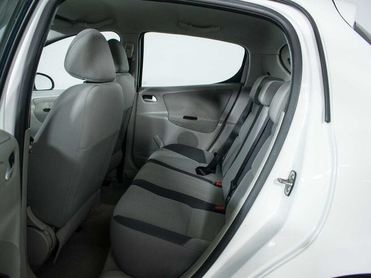 Peugeot 207, 2008 Фото №10