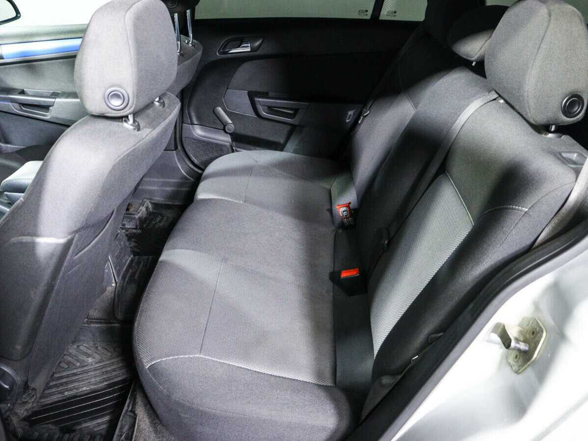 Opel Astra, 2008 - 289 030 км. | Фото №8