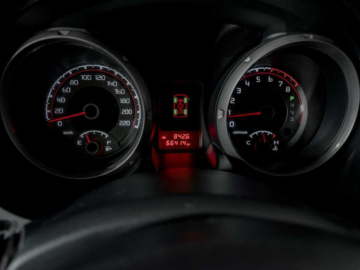 Mitsubishi Pajero, 2021 Фото №11