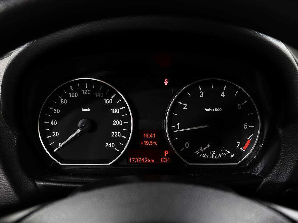 BMW 1 серии 116i, 2008 Фото №11