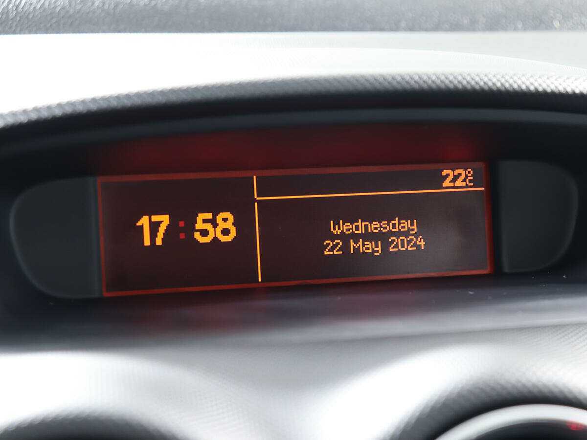 Peugeot 308, 2008 Фото №14