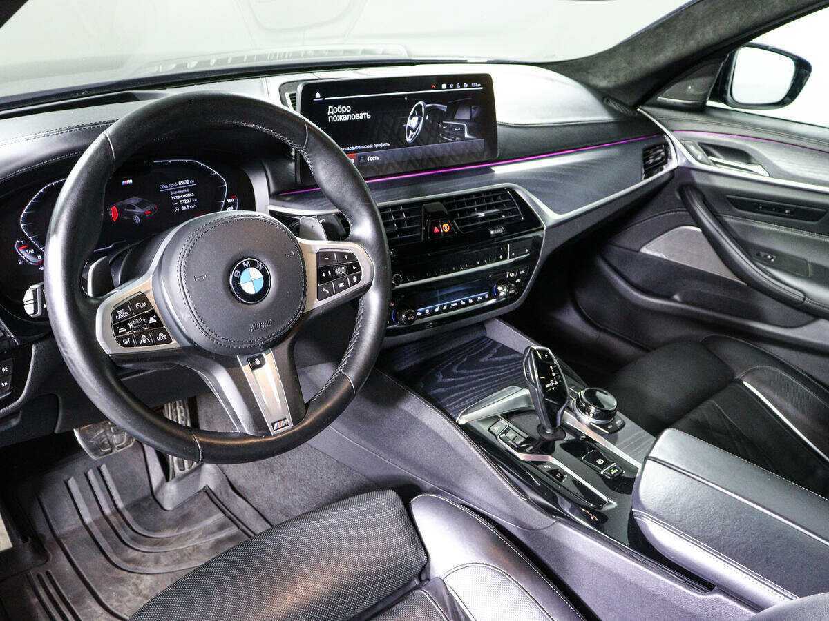 BMW 5 серии 530d xDrive, 2021 Фото №14