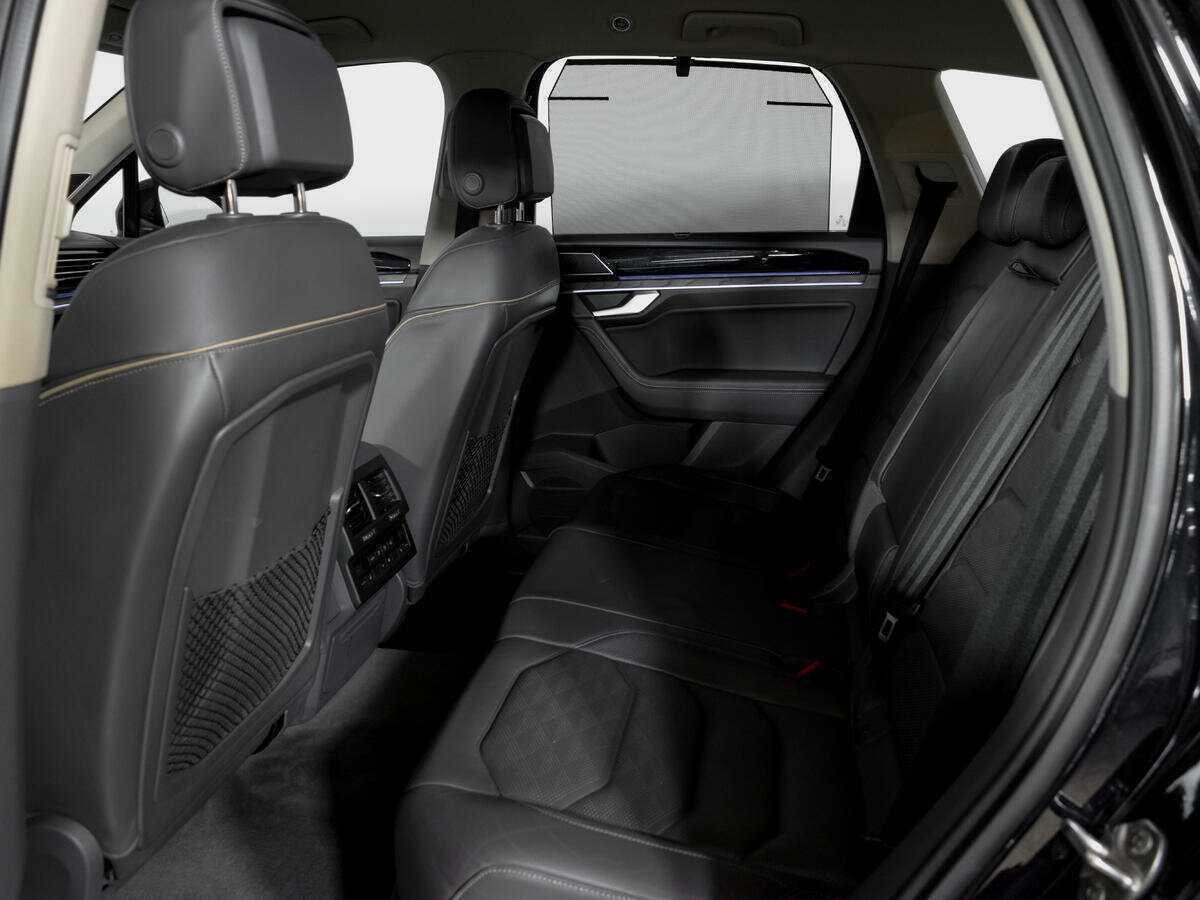 Volkswagen Touareg, 2018 Фото №10
