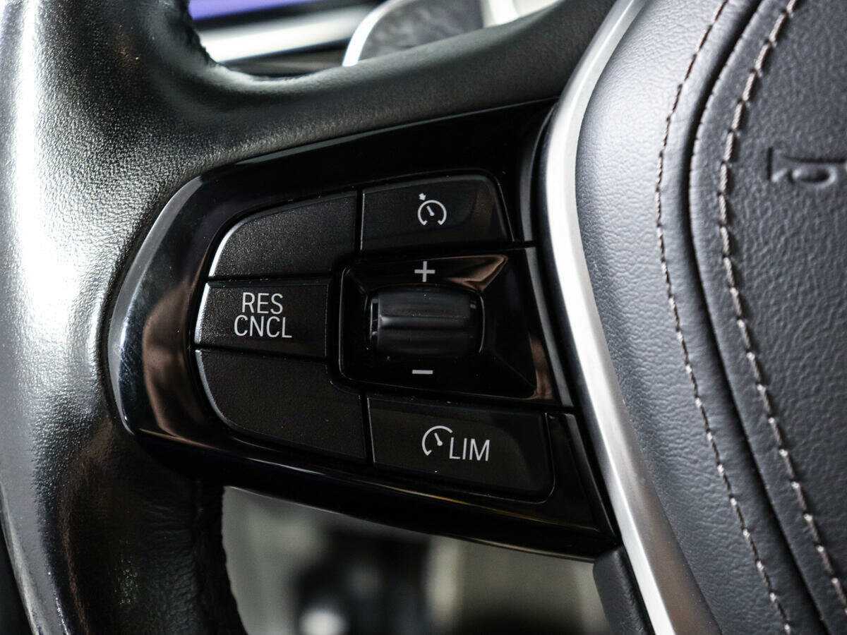 BMW 5 серии 520d, 2019 Фото №17