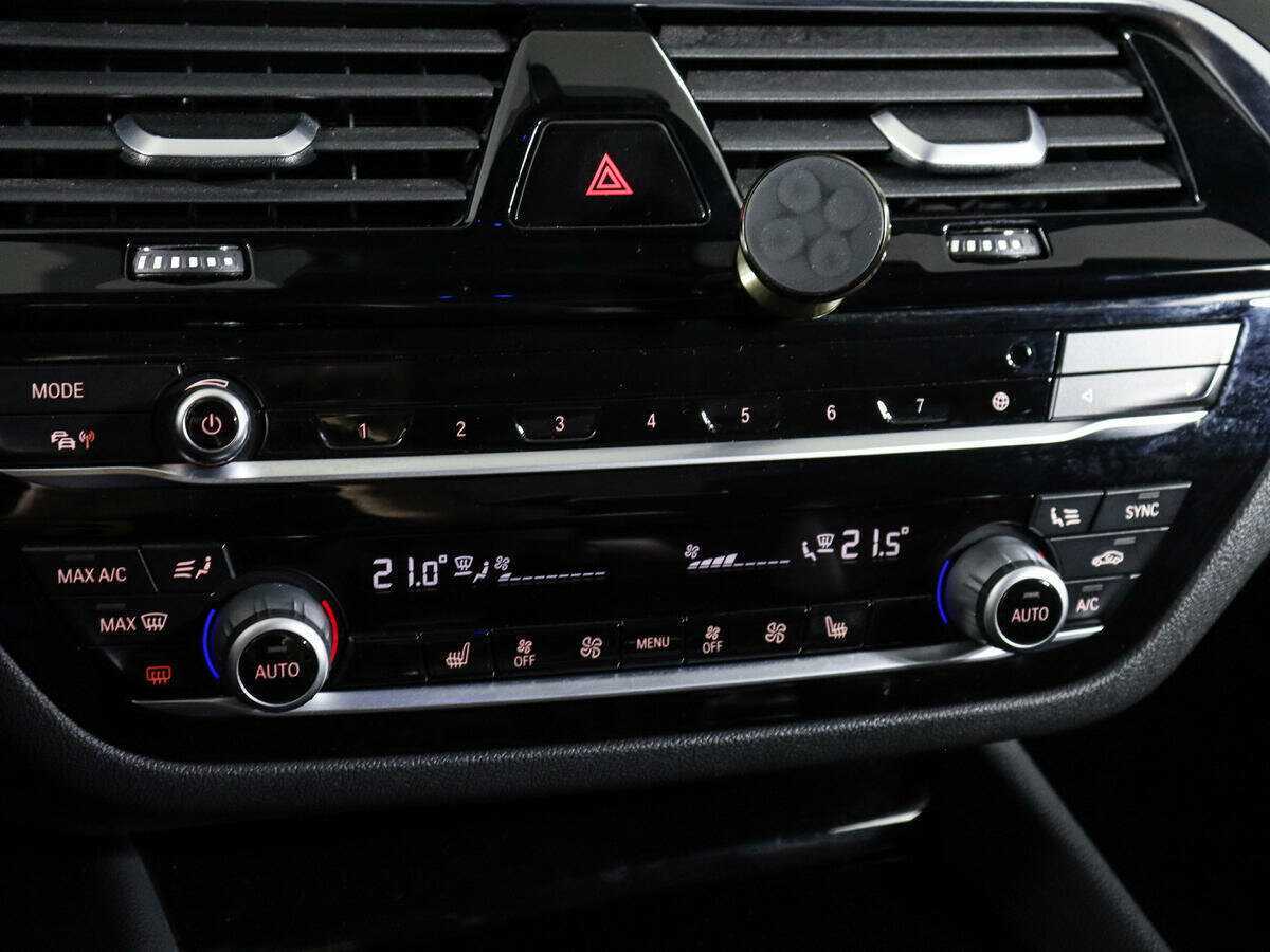 BMW 5 серии 520d, 2019 Фото №20