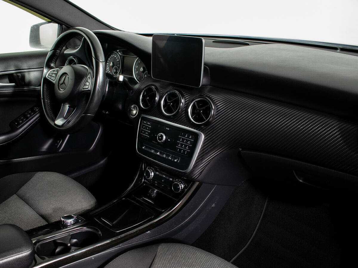 Mercedes-Benz GLA 200, 2018 - 145 342 км. | Фото №7