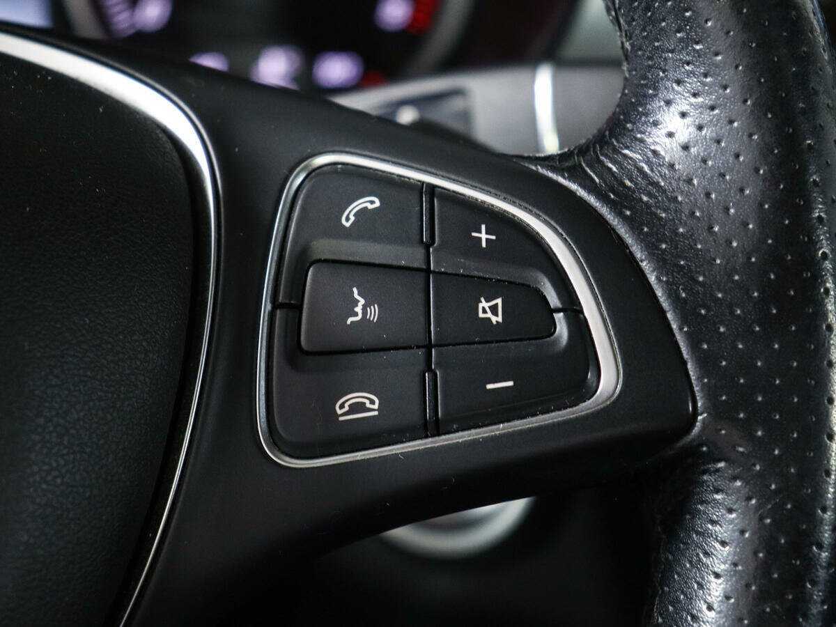 Mercedes-Benz GLC 300, 2017 Фото №17