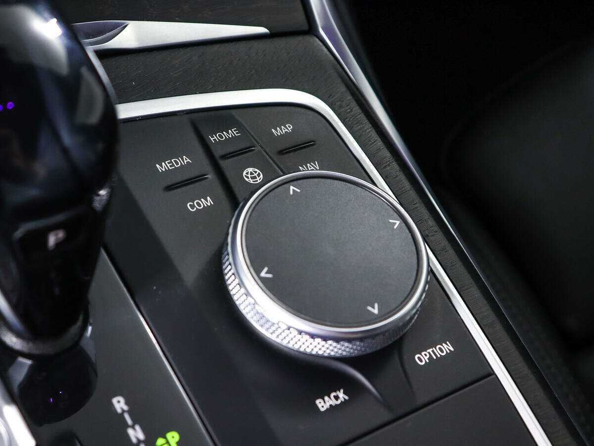 BMW 3 серии 330d xDrive, 2020 Фото №17