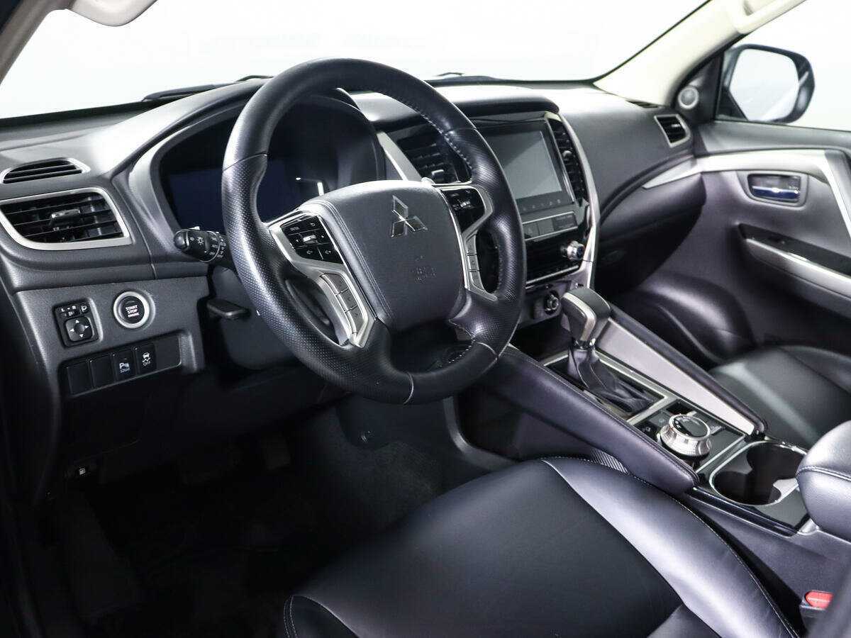 Mitsubishi Pajero Sport, 2021 Фото №12