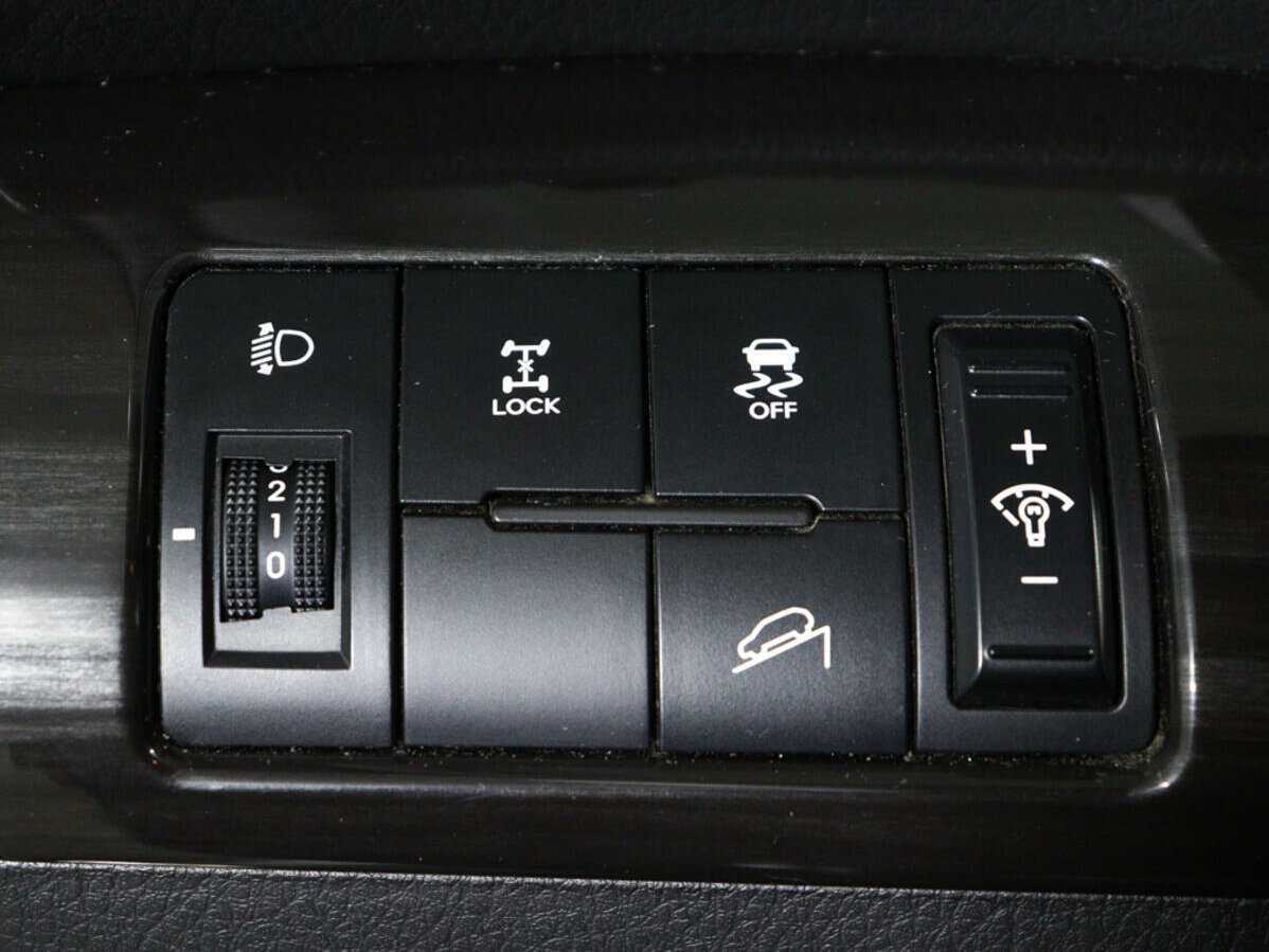 Kia Sorento, 2011 Фото №15