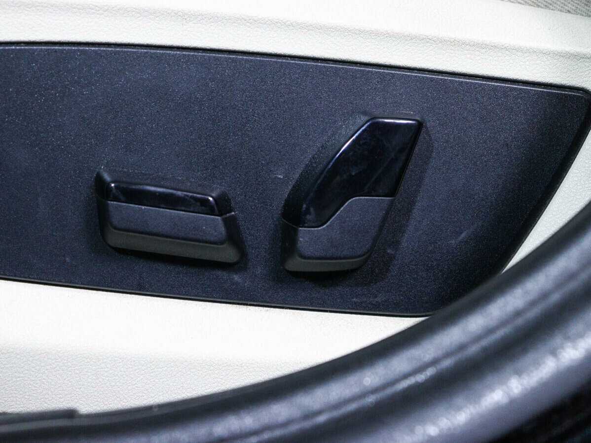 BMW 5 серии 520d xDrive, 2019 Фото №12