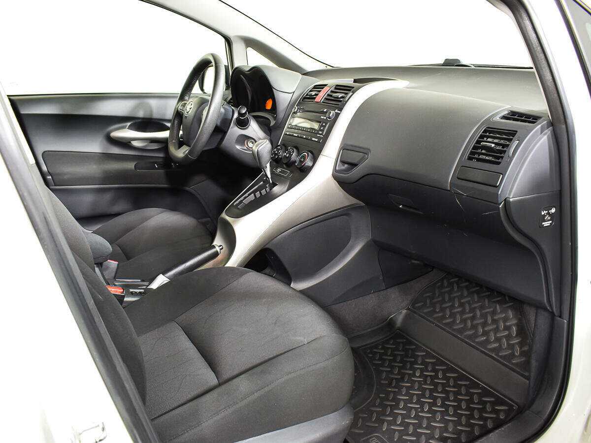 Toyota Auris, 2012 - 93 081 км. | Фото №8
