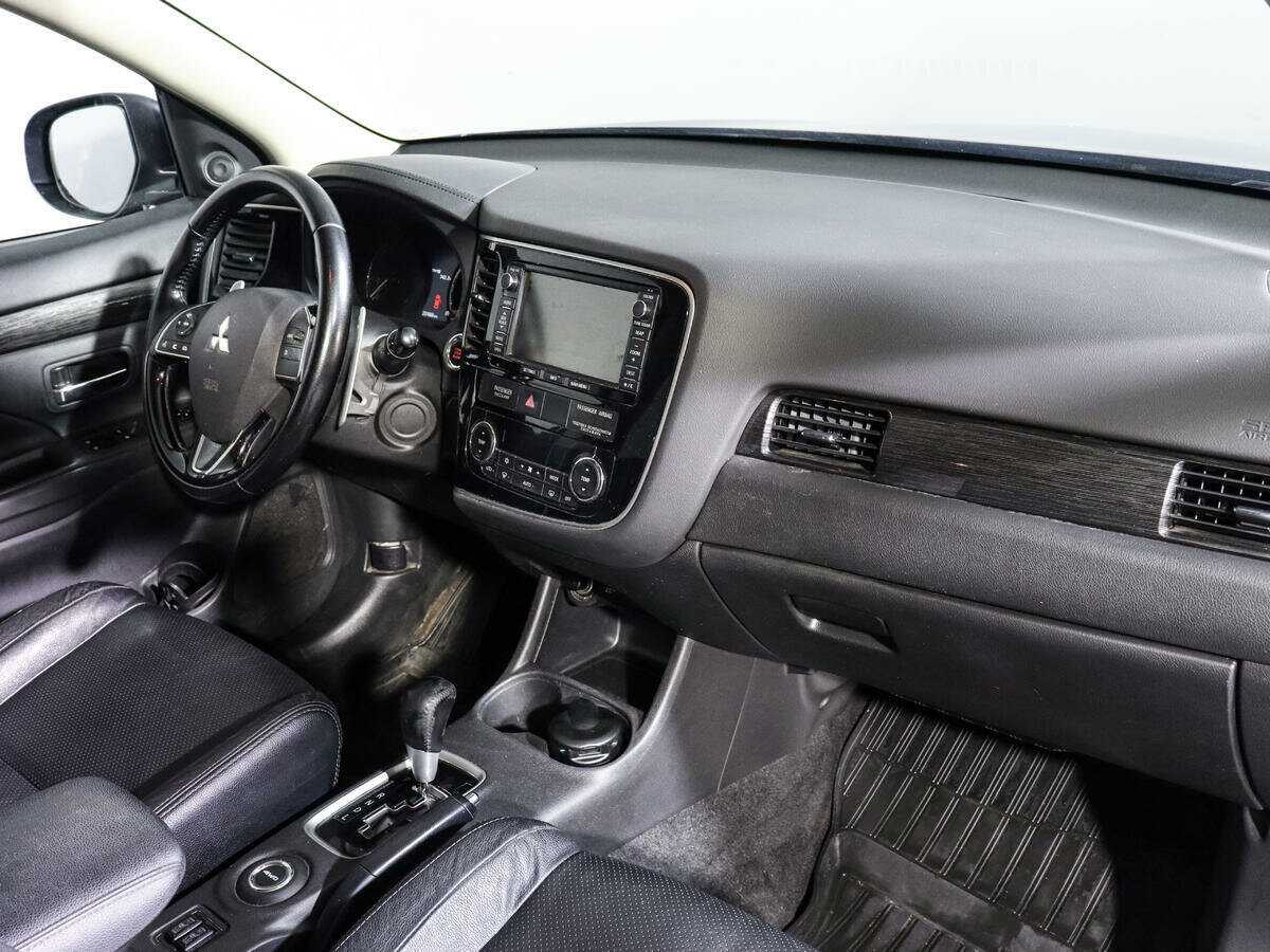 Mitsubishi Outlander, 2015 - 237 000 км. | Фото №7