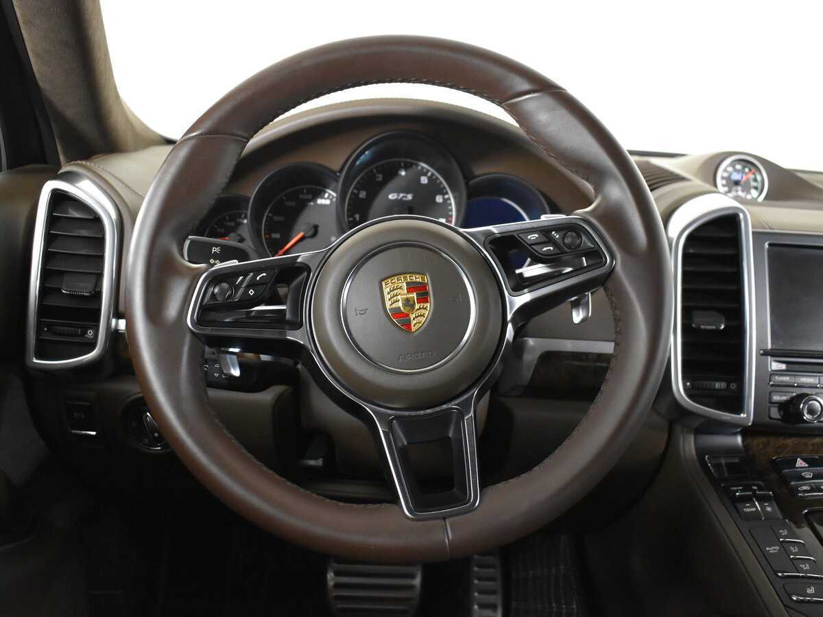Porsche Cayenne GTS, 2015 Фото №15