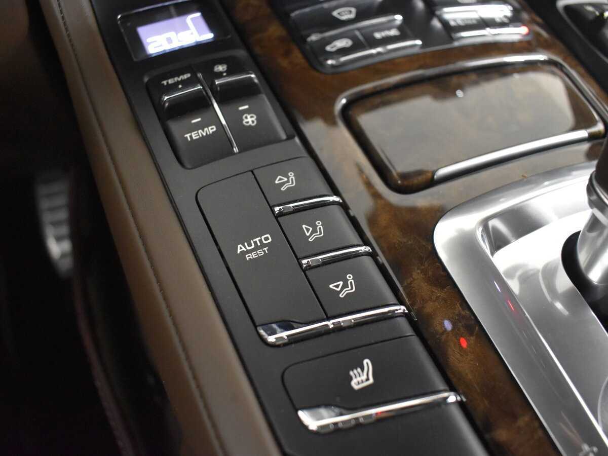 Porsche Cayenne GTS, 2015 Фото №21