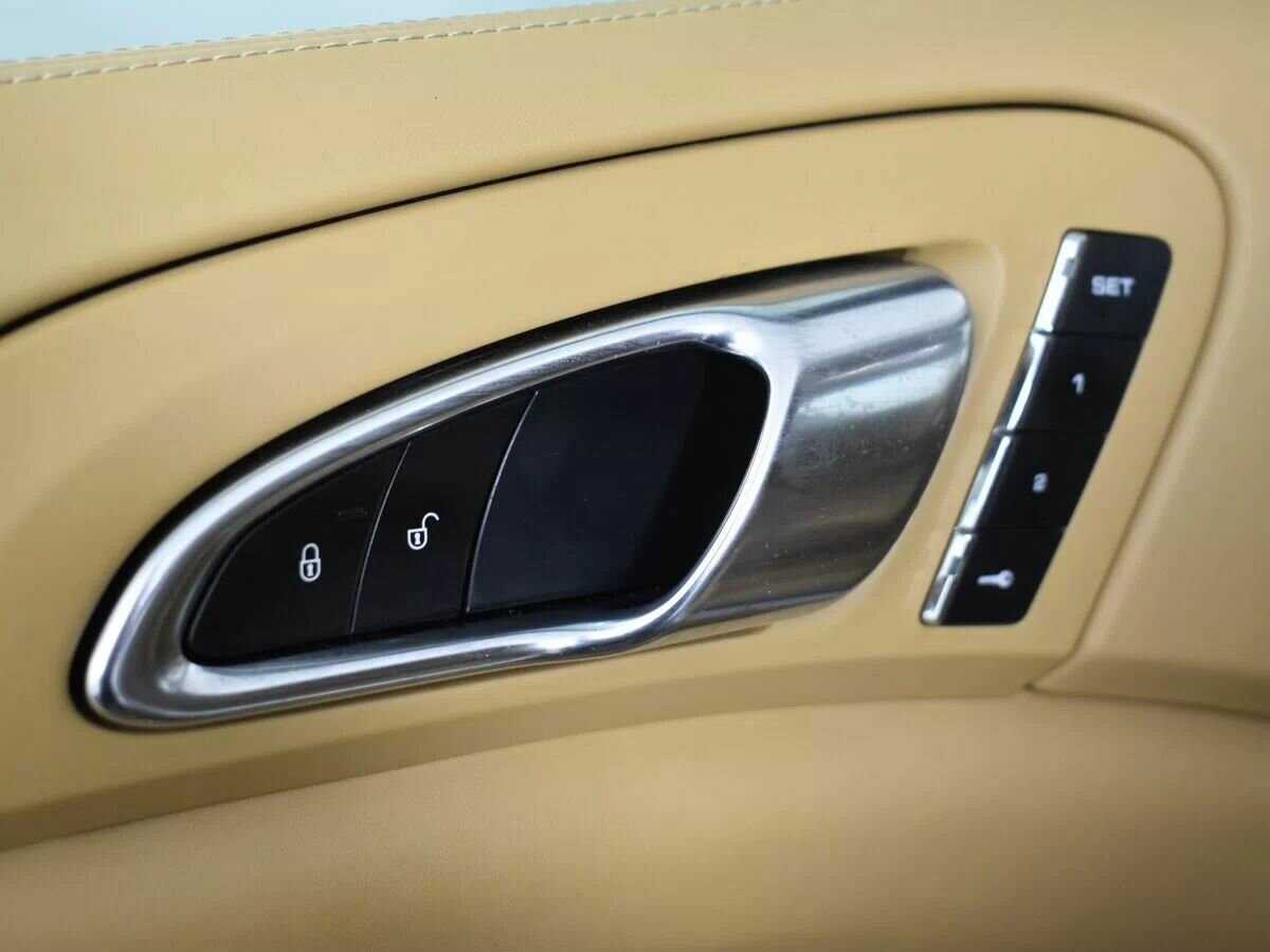 Porsche Cayenne Diesel, 2015 Фото №10