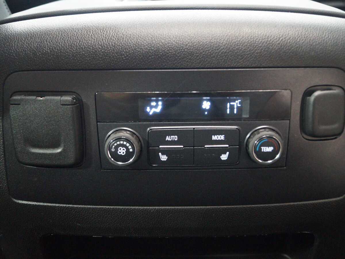 Chevrolet Tahoe, 2016 Фото №30