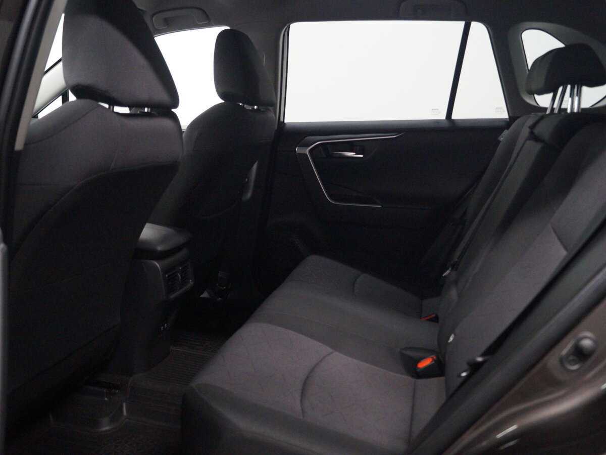 Toyota RAV4, 2020 Фото №18