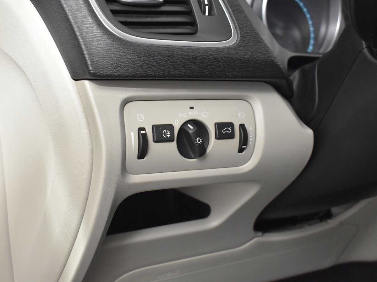 Volvo V40 Cross Country, 2013 Фото №15