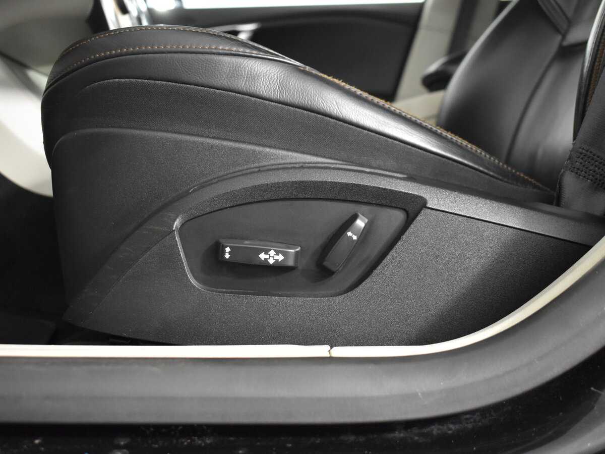 Volvo V40 Cross Country, 2013 Фото №16