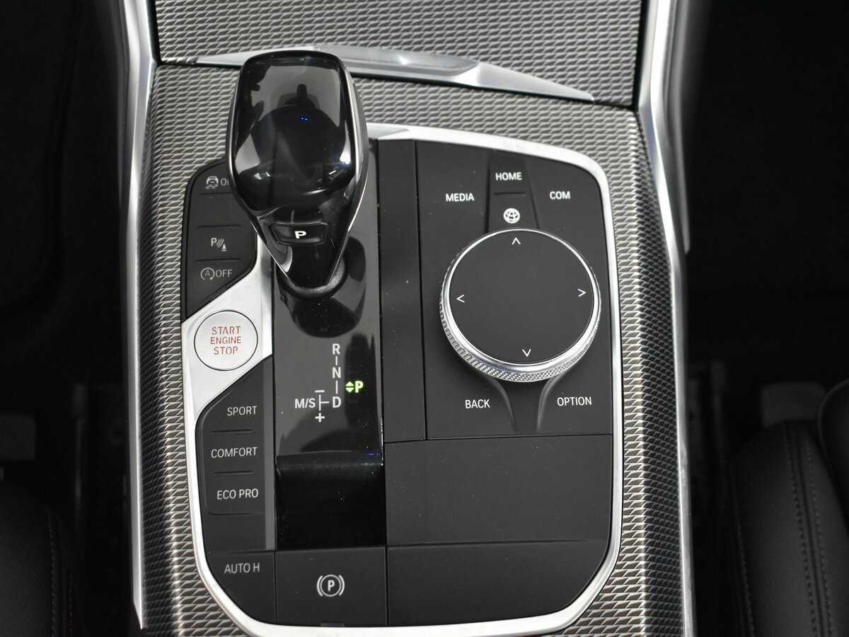 BMW 3 серии 320i xDrive, 2020 Фото №13