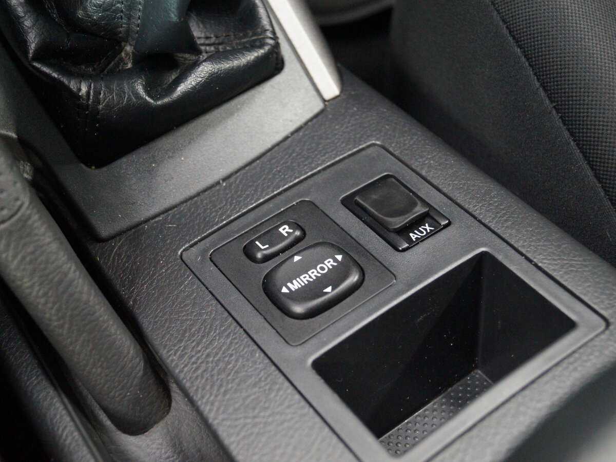 Toyota RAV4, 2011 Фото №20