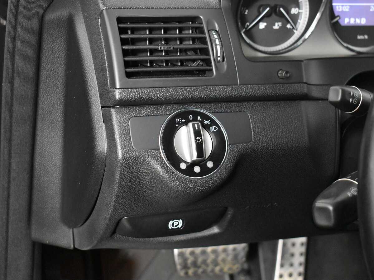 Mercedes-Benz C-Класс 300, 2009 Фото №15