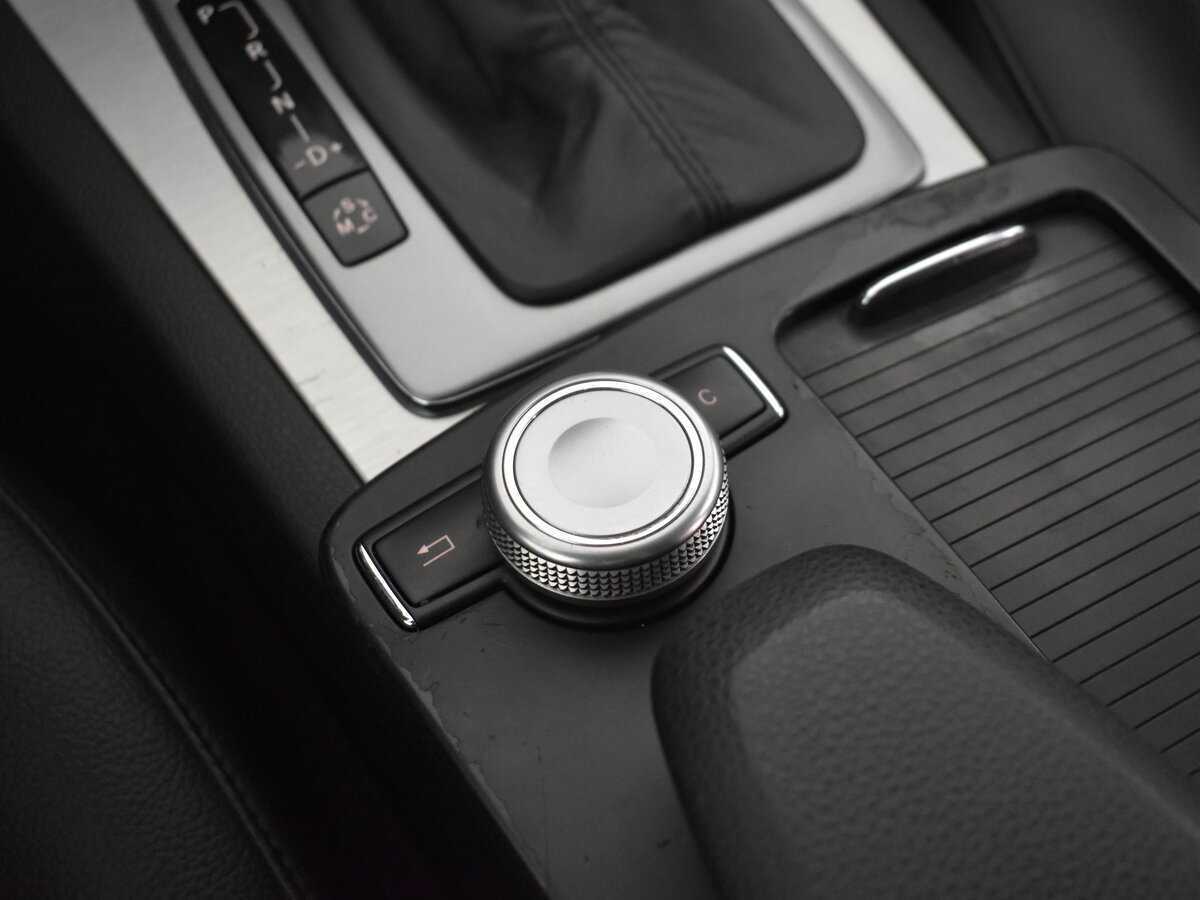 Mercedes-Benz C-Класс 300, 2009 Фото №23