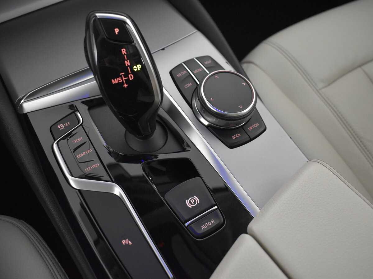 BMW 5 серии 530d xDrive, 2018 Фото №17