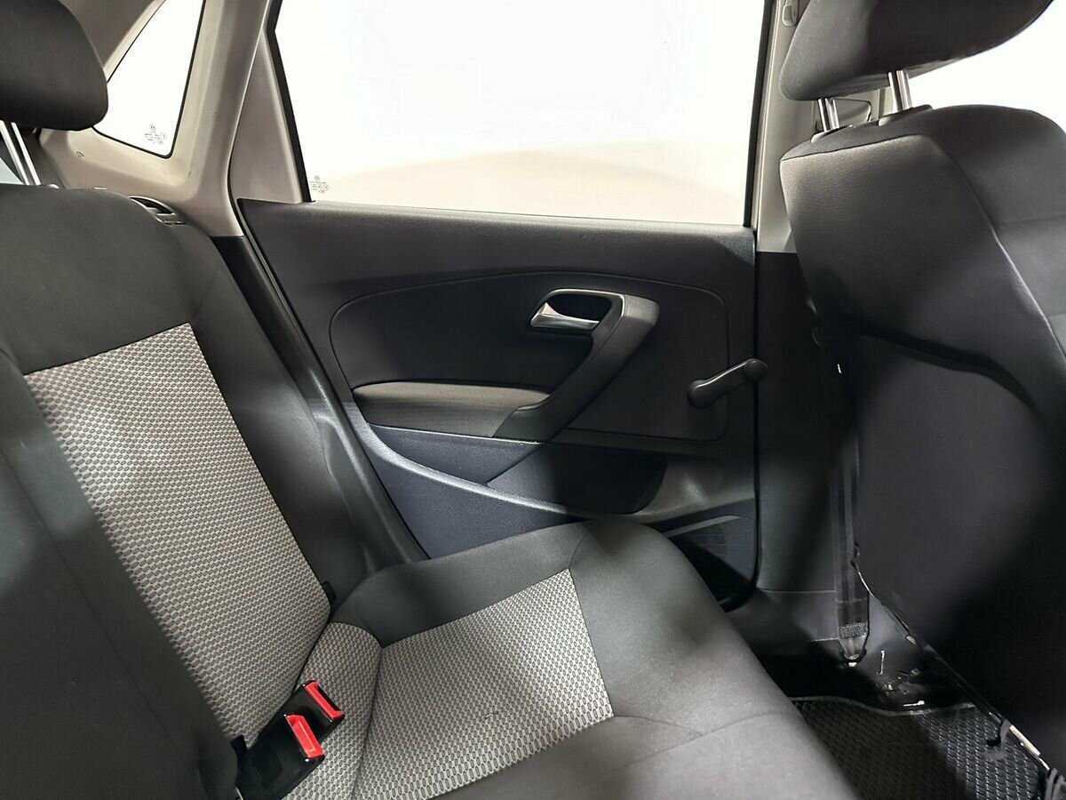 Volkswagen Polo, 2011 Фото №10