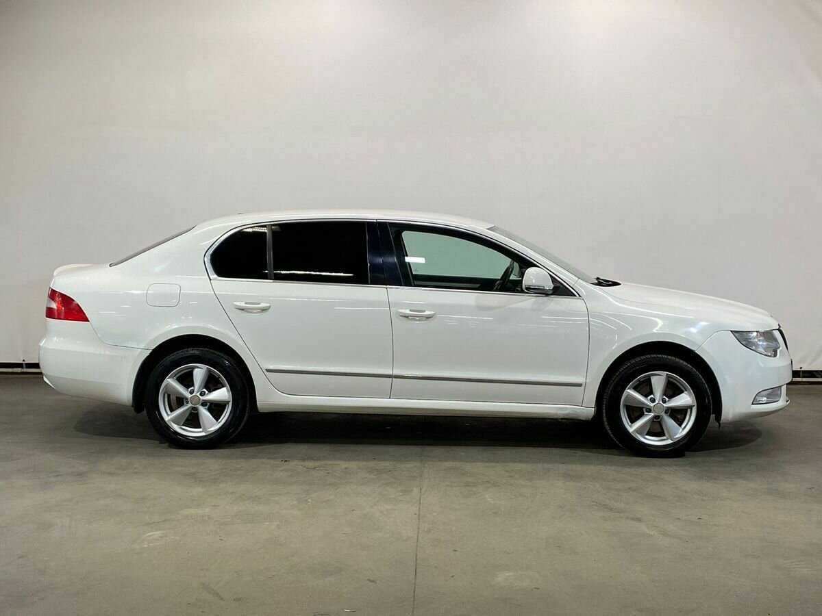 Skoda Superb DSG, 2011 - 192 834 км. | Фото №4