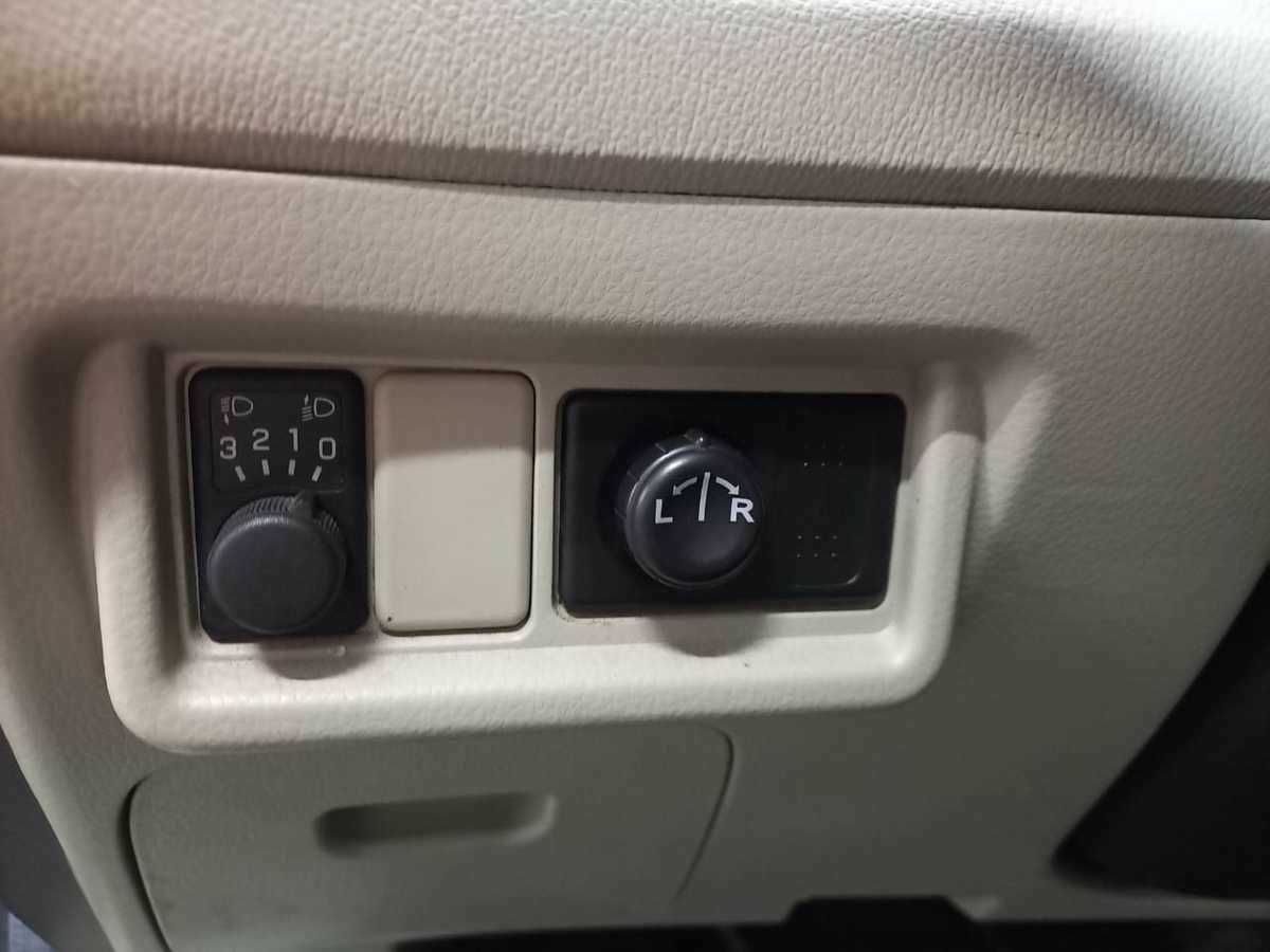 Nissan Primera, 2004 Фото №13