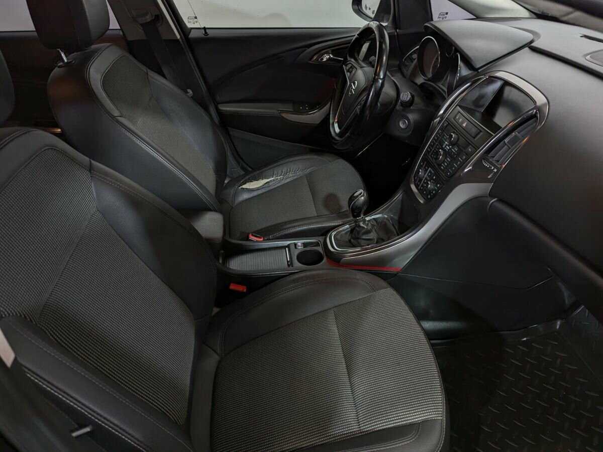 Opel Astra, 2011 Фото №11