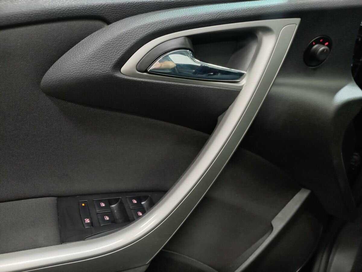 Opel Astra, 2010 Фото №15