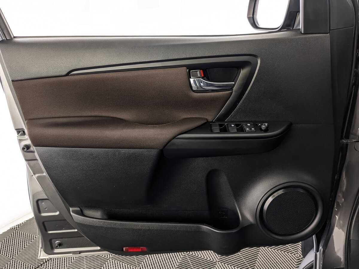 Toyota Fortuner, 2019 Фото №15