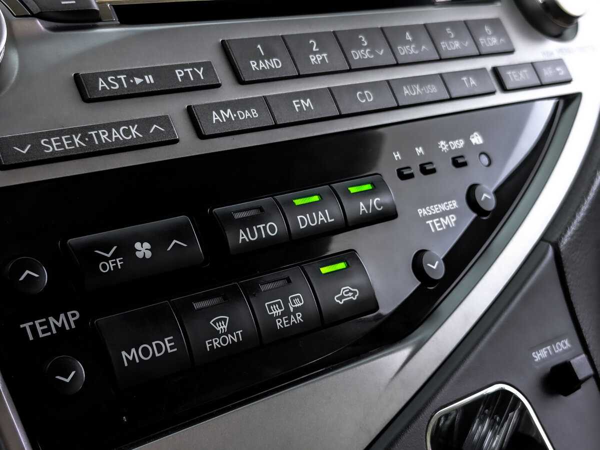 Lexus RX 270, 2011 Фото №23