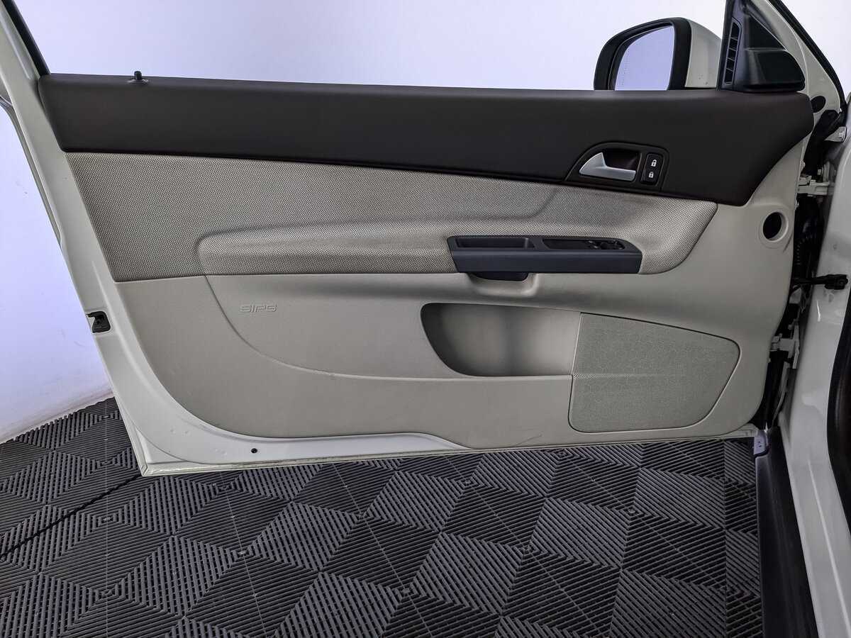 Volvo C30, 2012 Фото №15