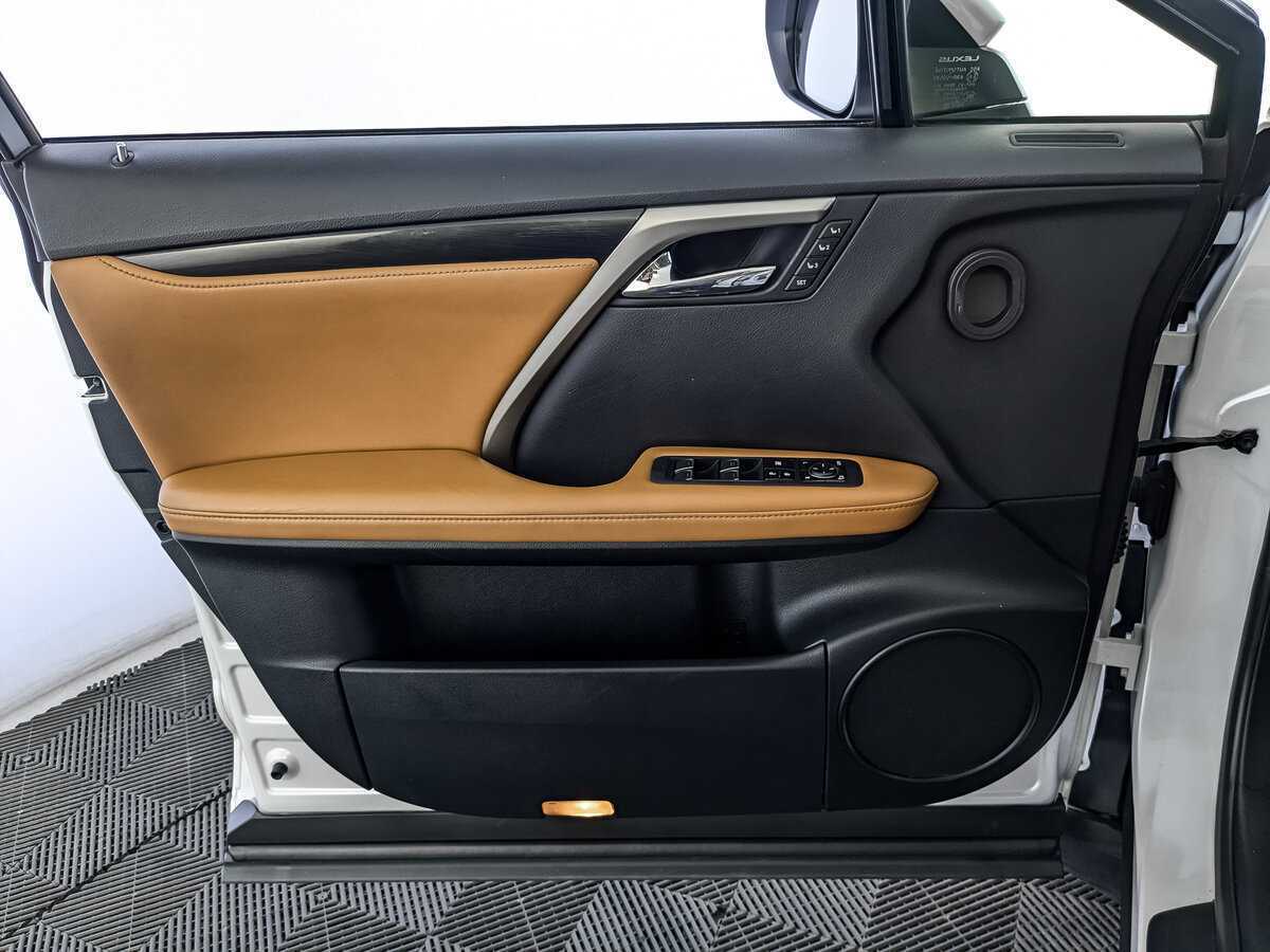 Lexus RX 300, 2020 Фото №15