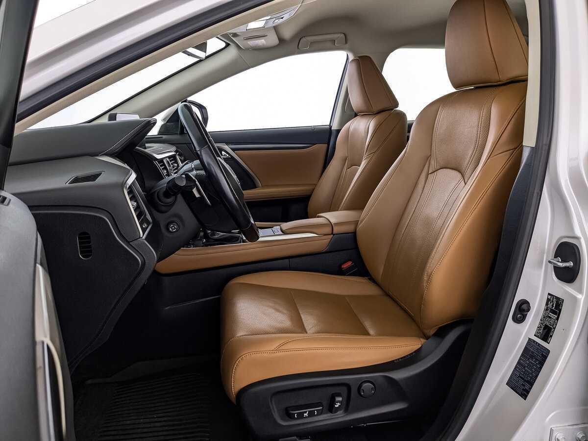Lexus RX 300, 2020 Фото №16