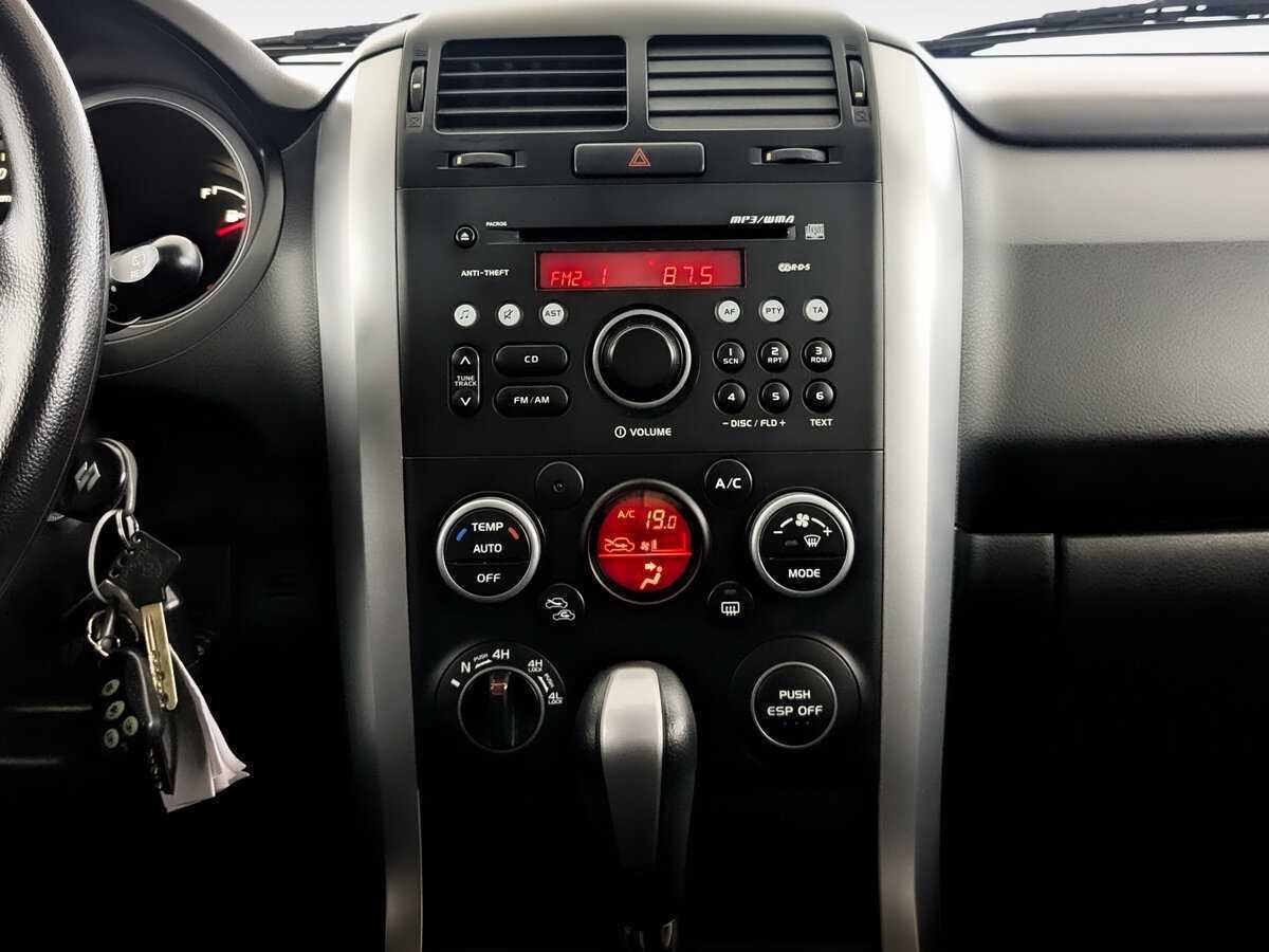 Suzuki Grand Vitara, 2010 Фото №13