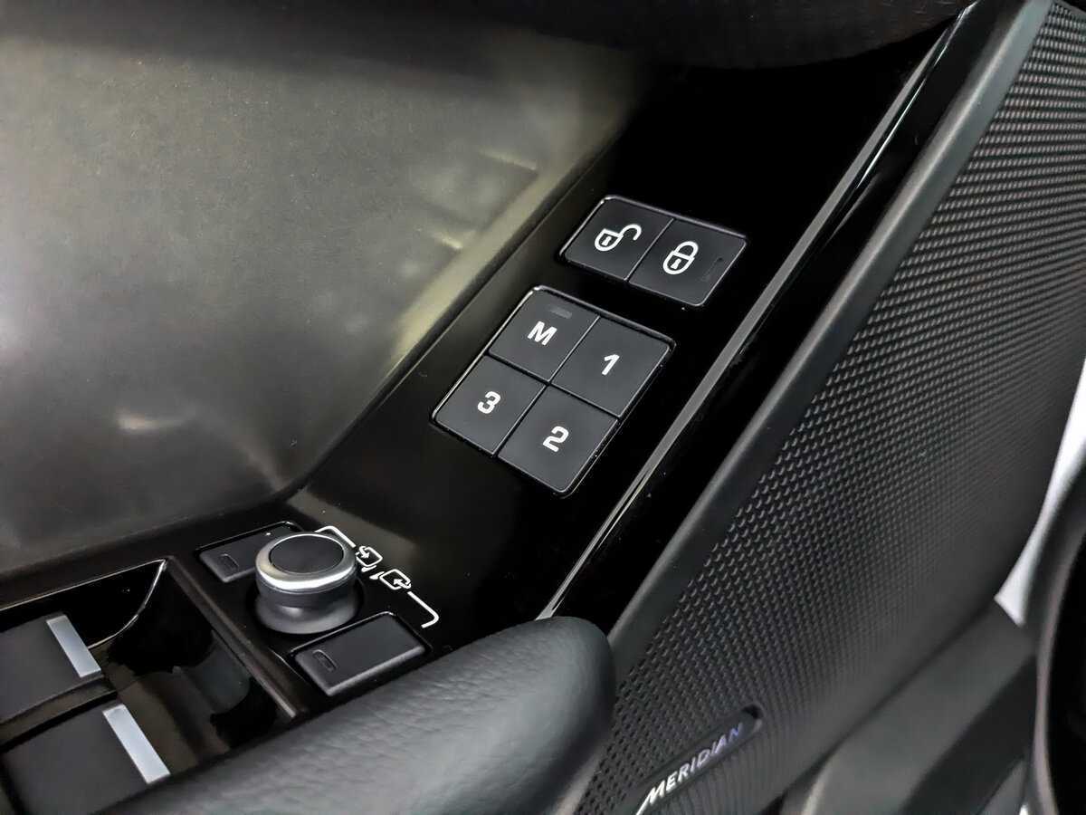 Land Rover Range Rover Velar, 2020 Фото №16